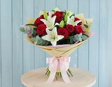 Букет цветов из:  Лилии и Розы в Березовом
