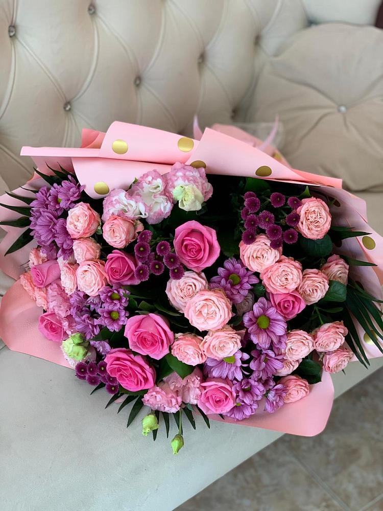 Букет цветов из: Хризантемы, Розы и Лизиантусы в Березовом