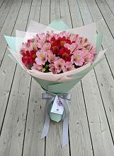 Букет цветов из:  Альстромерии в Березовом