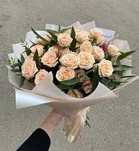 Букет Кремовые розы Латте в Березовом