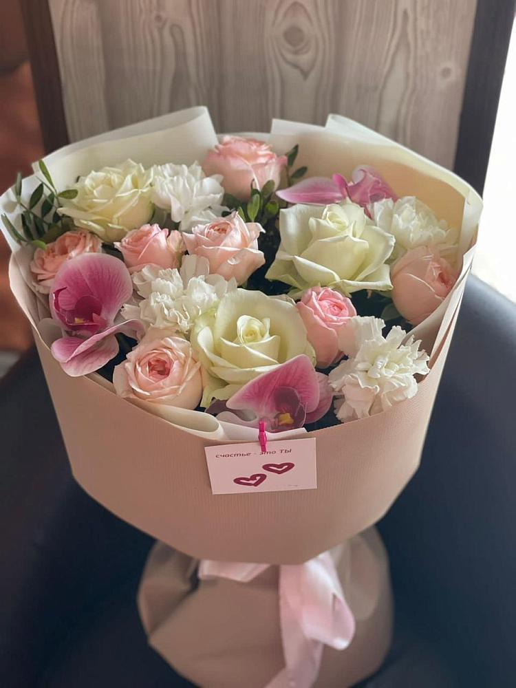 Букет цветов из: Орхидеи, Розы и Гвоздики в Березовом