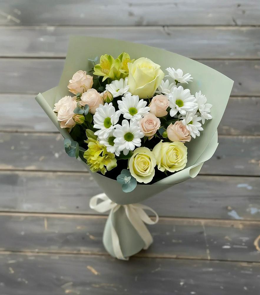 Букет цветов из: Альстромерии, Розы и Хризантемы в Березовом