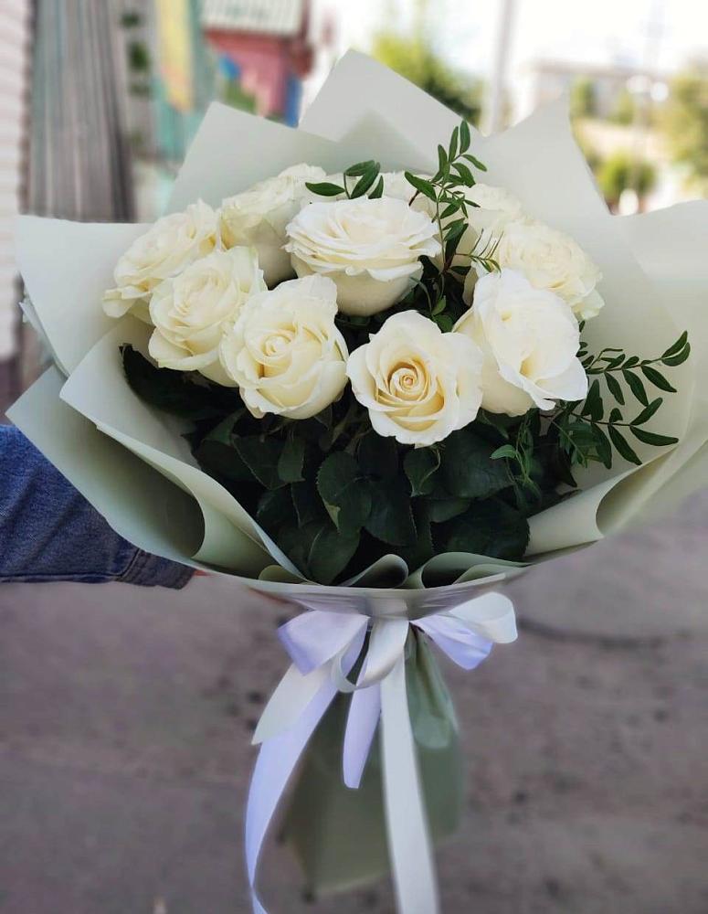 Букет Белые розы Проуд в Березовом