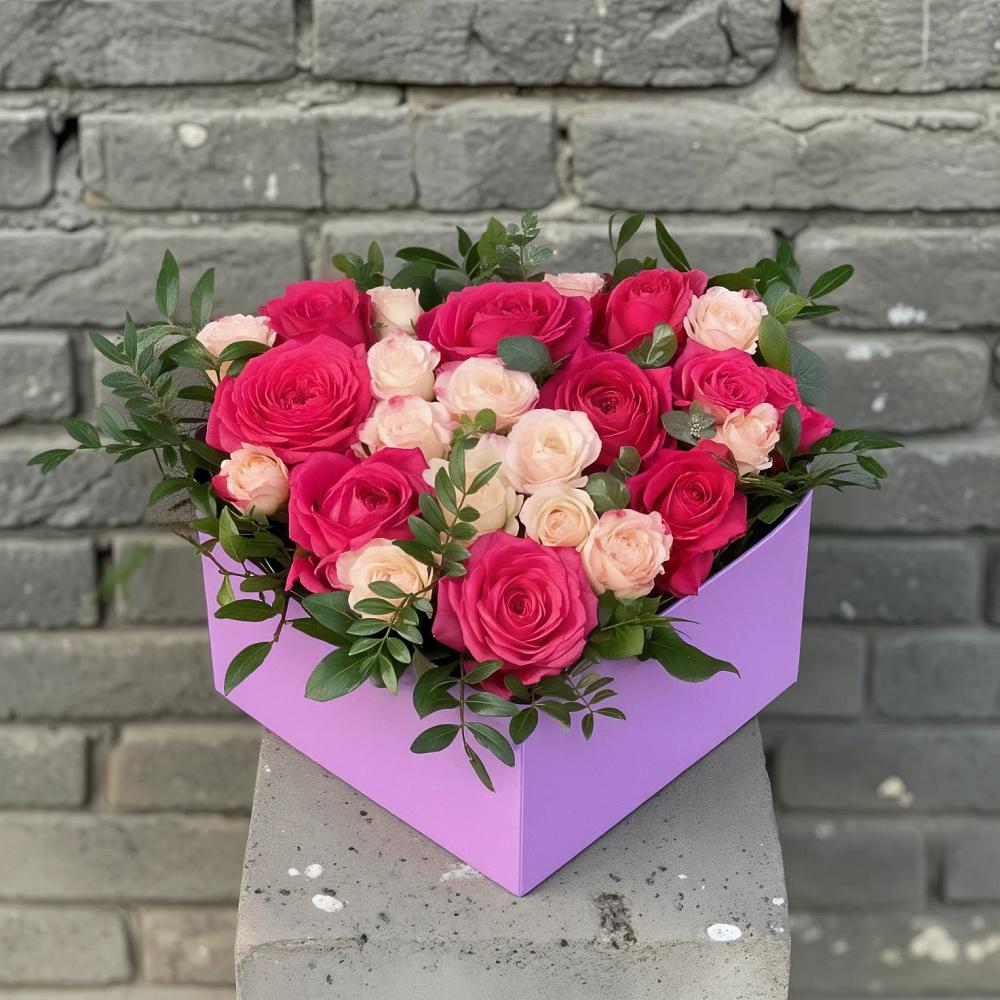 Цветочная композиция из Розы в коробке в Березовом