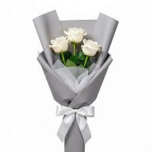 Букет 3 белые розы в Березовом