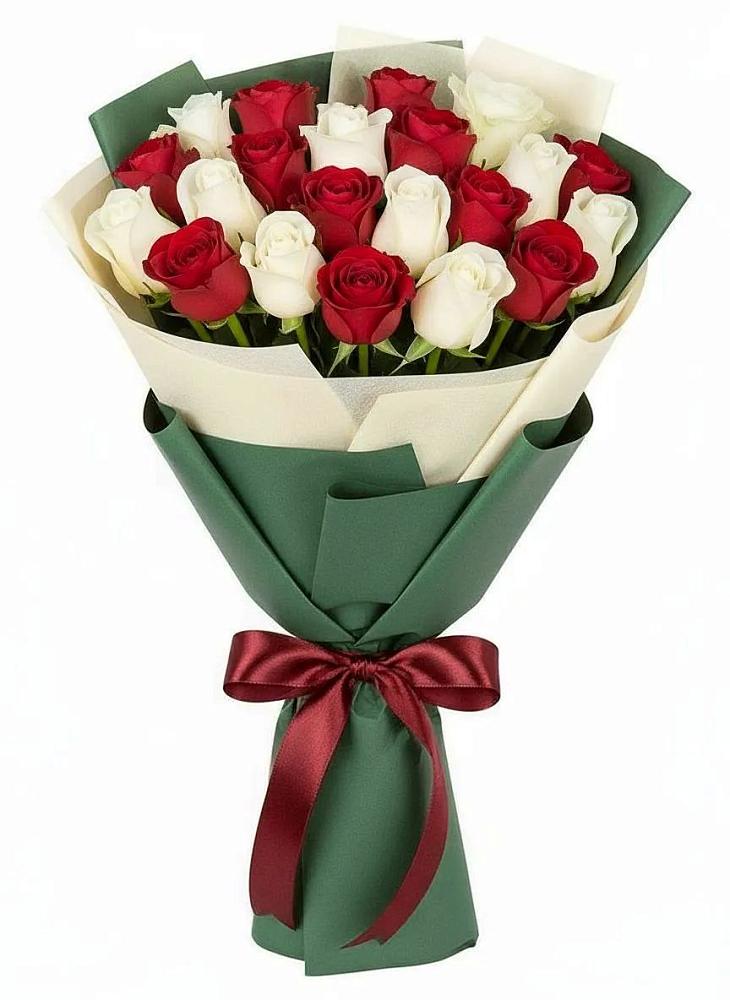 Букет Микс из красных и белых роз в Березовом