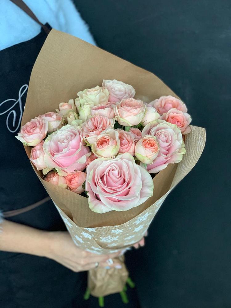 Букет цветов из: Хризантемы и Розы в Березовом