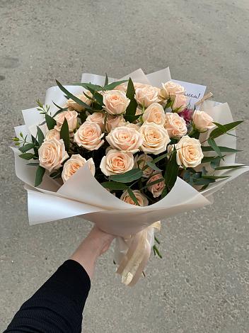 Букет Кремовые розы Латте в Березовом