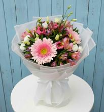Букет цветов из:  Герберы, Альстромерии и Лизиантусы #REPLACE_PRED# Березовом