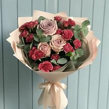 Букет цветов из:  Гвоздики и Розы в Березовом