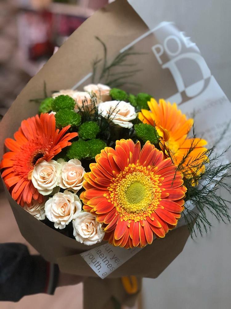 Букет цветов из: Герберы, Хризантемы и Розы в Березовом