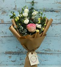 Букет цветов из:  Розы и Лизиантусы в Березовом