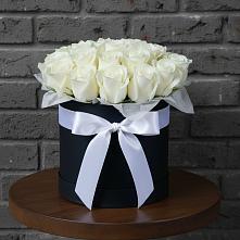 Цветочная композиция из Розы в шляпной коробке #REPLACE_PRED# Березовом